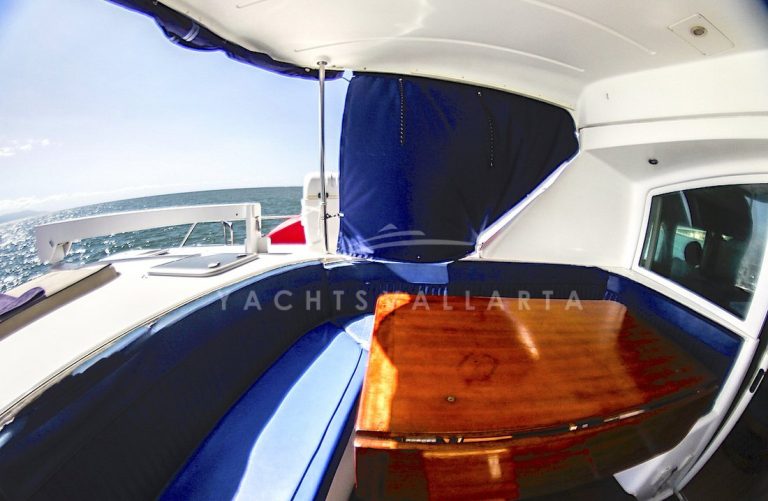 Aft Covered Cockpit and Seats