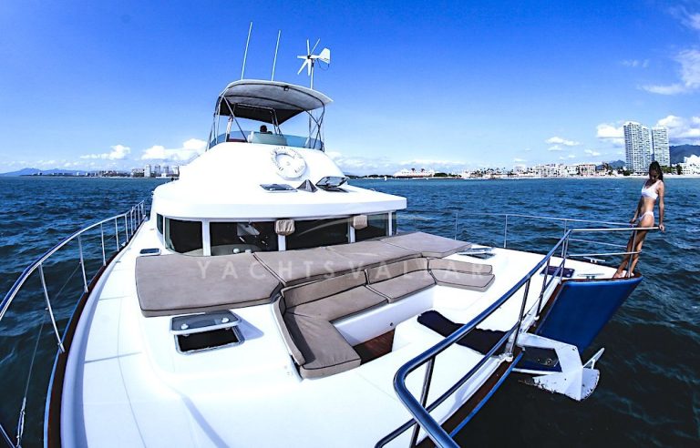 Front Deck wide view