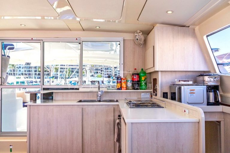 Full Equipped Galley