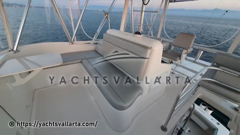 luhrs45_yacht_rental_puerto_vallarta (5)