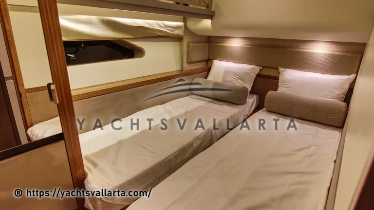 searayl55fly2018_yacht_rental_puerto_vallarta (17)