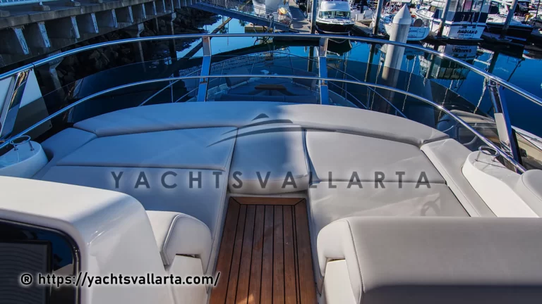 searayl55fly2018_yacht_rental_puerto_vallarta (5)