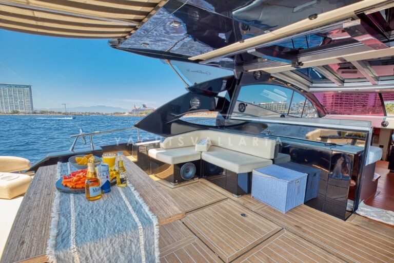 Convertible Cockpit Aft