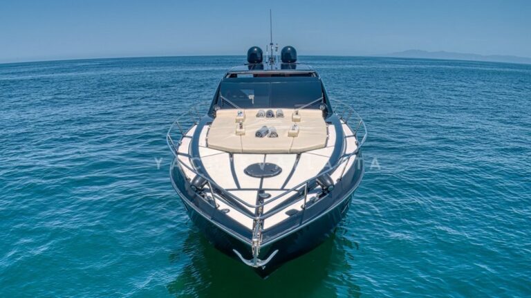 Front deck wide open Solarium aerial